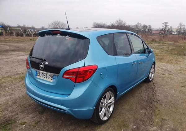 Opel Meriva cena 20000 przebieg: 227221, rok produkcji 2010 z Piotrków Kujawski małe 277